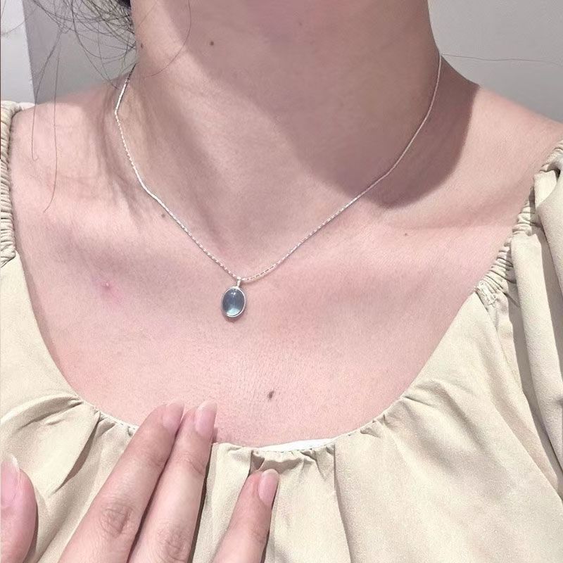 Simple  Stylish Necklace