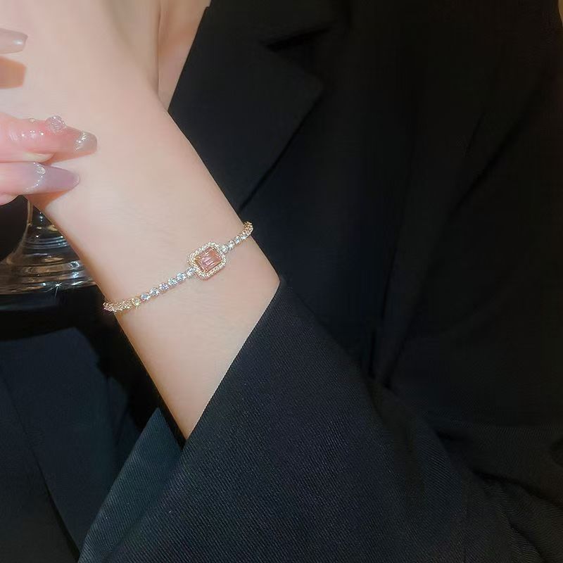Sugar cube shaped adjustable bracelet
