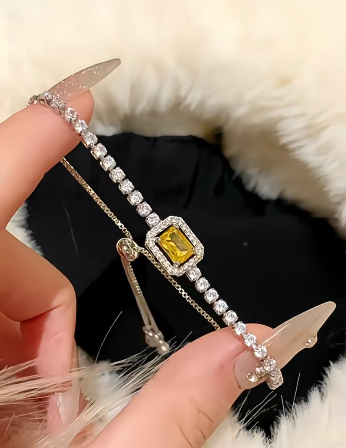 Sugar cube shaped adjustable bracelet