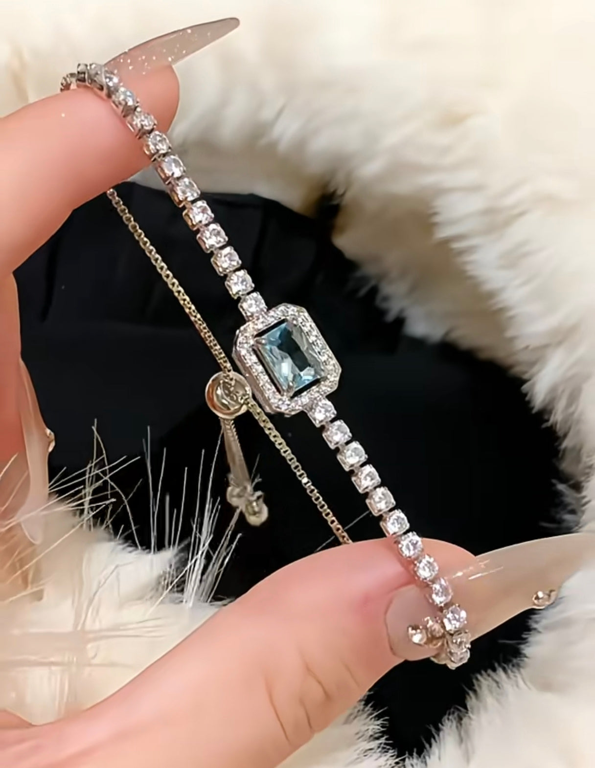 Sugar cube shaped adjustable bracelet