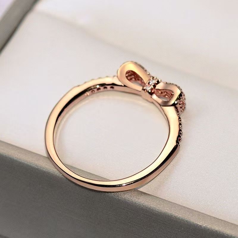 Rose gold bow ring
