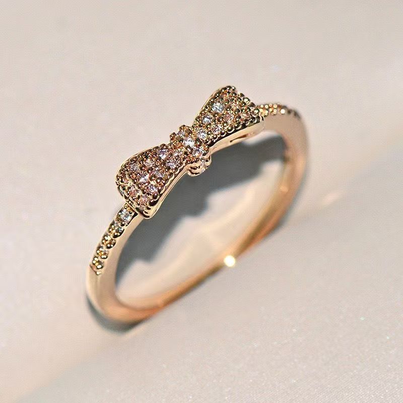 Rose gold bow ring