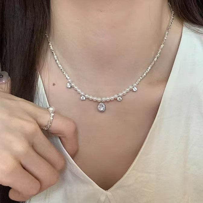 Silver Pearl Round Pendant Necklace