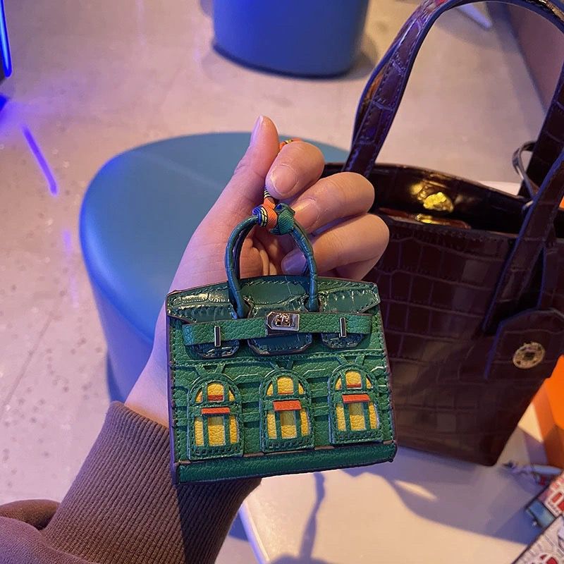 Mini house pendant bag