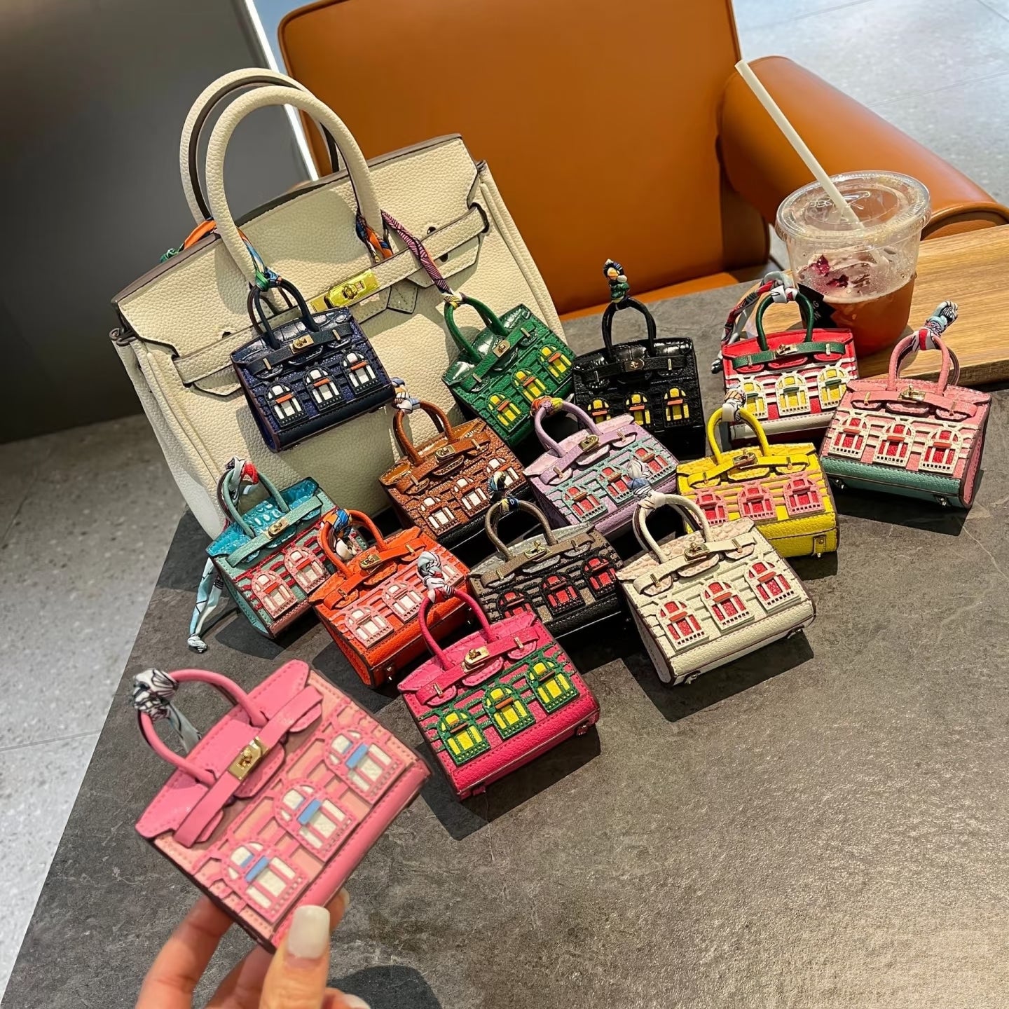 Mini house pendant bag