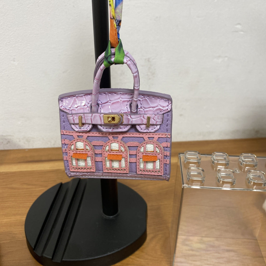 Mini house pendant bag