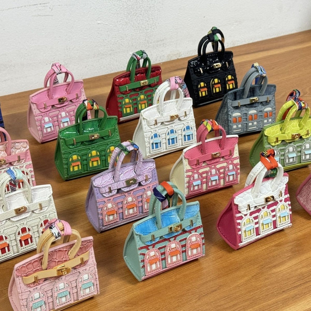 Mini house pendant bag