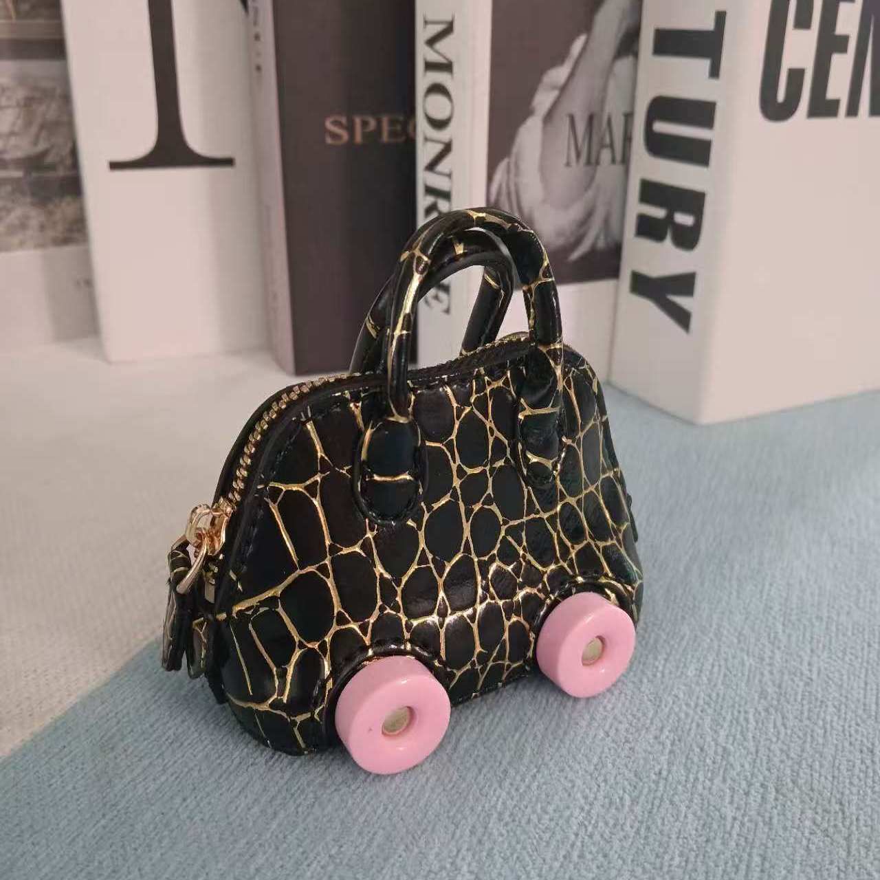 Mini Seashell Bus Charm