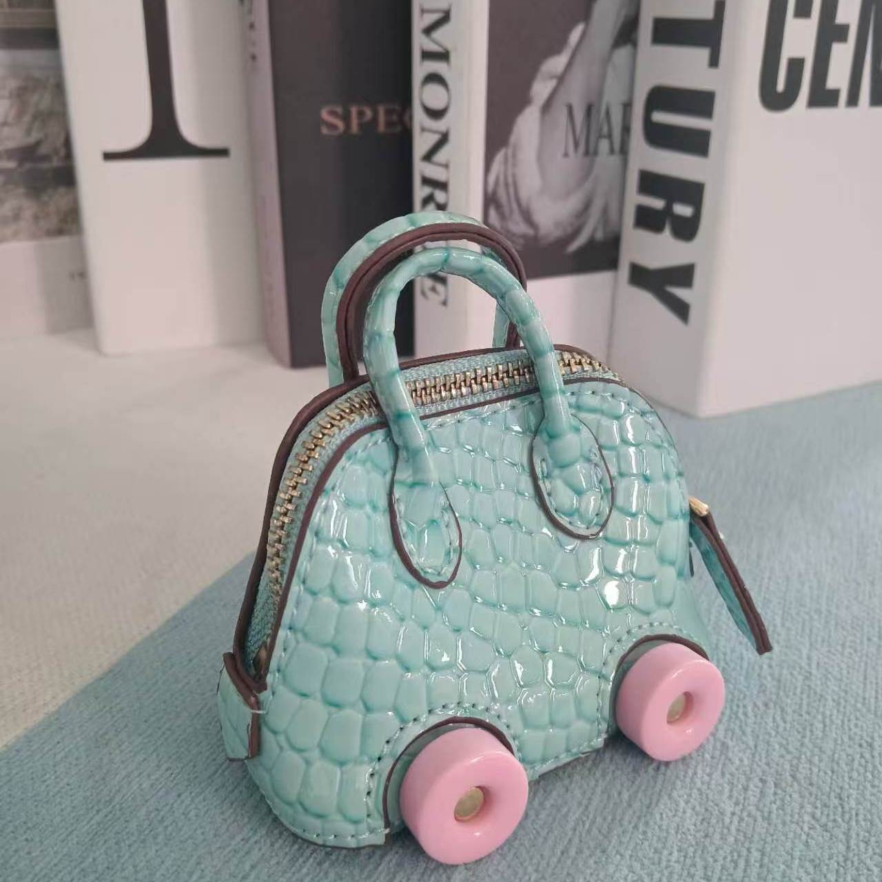 Mini Seashell Bus Charm