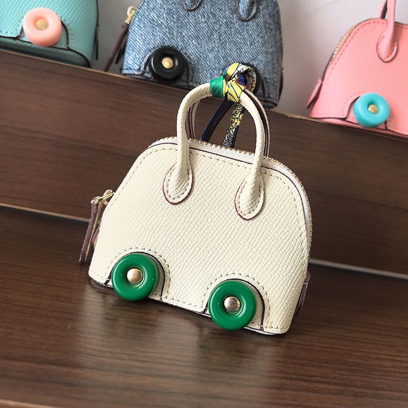 Mini Seashell Bus Charm