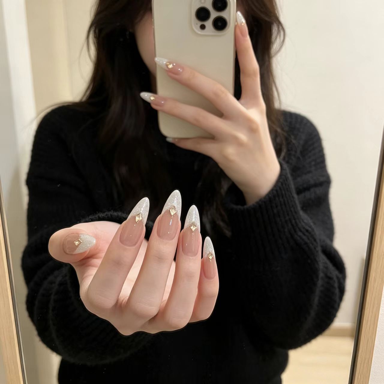 "Crushed Silver &amp; Gold Diamond" French-Style Press-On Nails