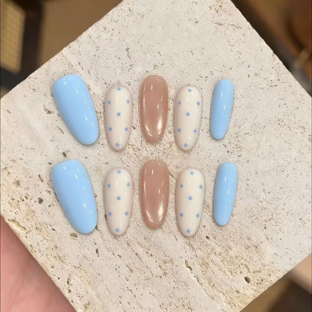 Milky Blue Polka-Dot Ombré Press-on Nails