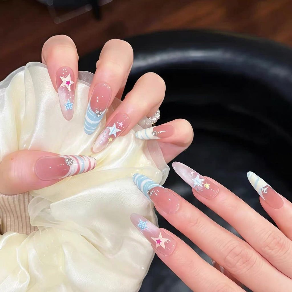 “Star & Stripe” Press-On Nails