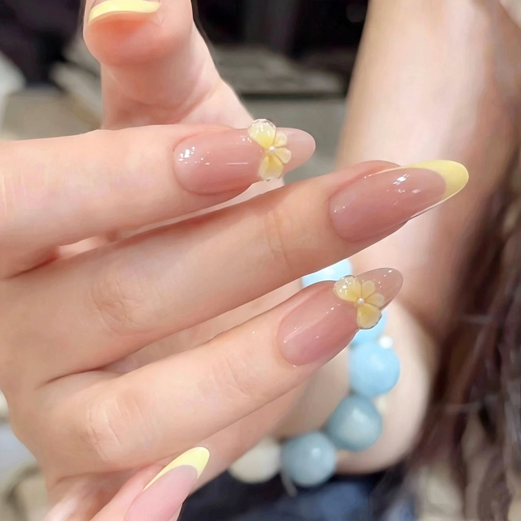 Cream Yellow Butterfly French Press On Nails