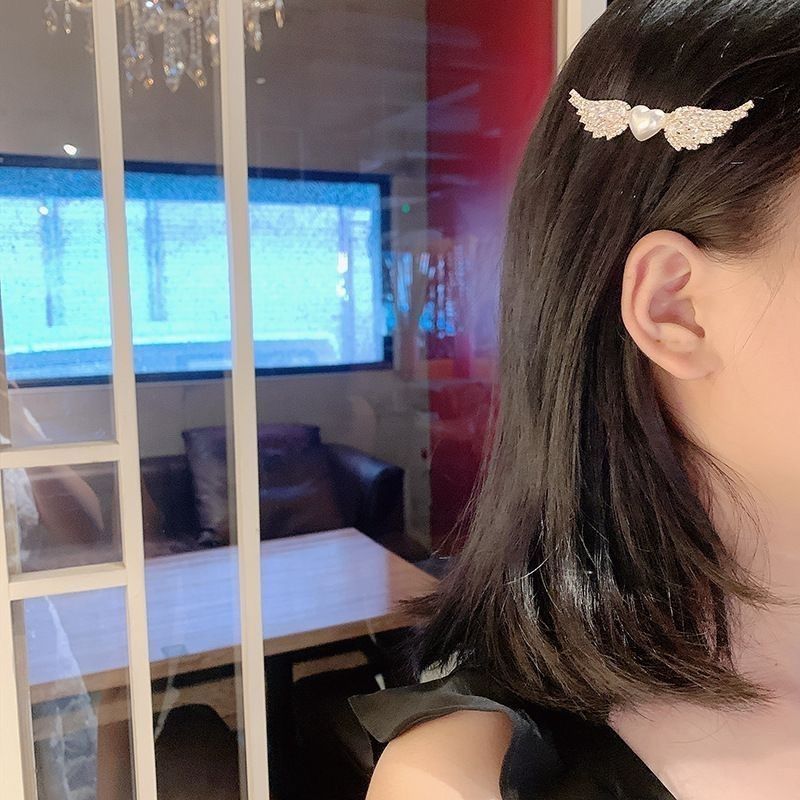 Pearl Angel Wing Hair Clip